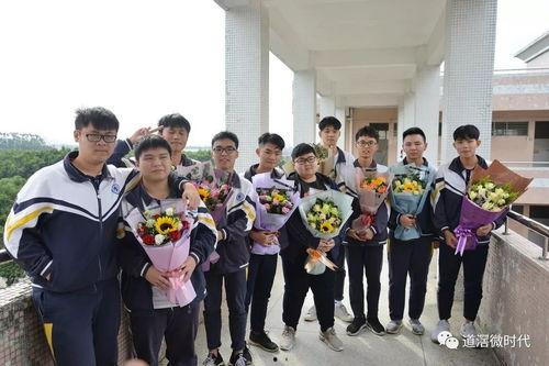 高中成人礼学校视频,高中成人礼的温馨瞬间与成长感悟