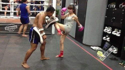 成人女子散打四平视频,四平散打女子争霸赛精彩瞬间回顾